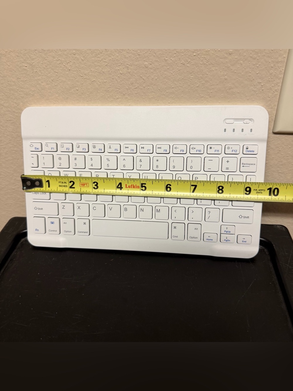 White Wireless Bluetooth Keyboard - Compact Multi-OS Layout - Picture 4 of 5